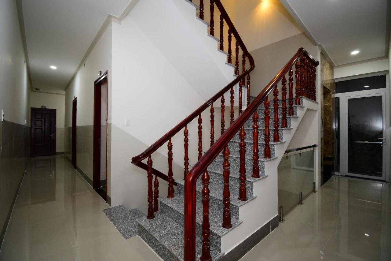Nha Nghi Hung Hoa Hotel Фан Тиет Екстериор снимка